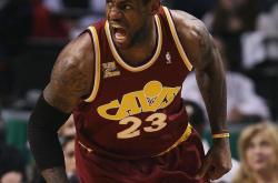 爱游戏体育-关于詹姆斯回归赛场，败北首场状态亮眼，西班牙队观众沸腾！的信息