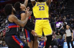 爱游戏体育-关于Rookie遭遇三连败，法国队教练面临压力！的信息